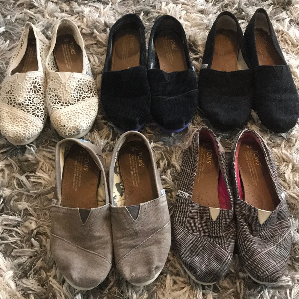 Lot of TOMS shoes all size 5